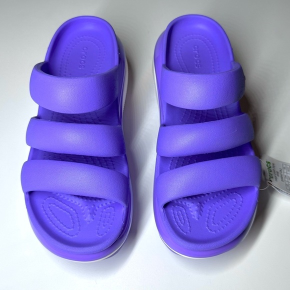Crocs Unisex Sandals Mega Crush Triple Strap Sandal Purple / White Size- 7 - Picture 2 of 10